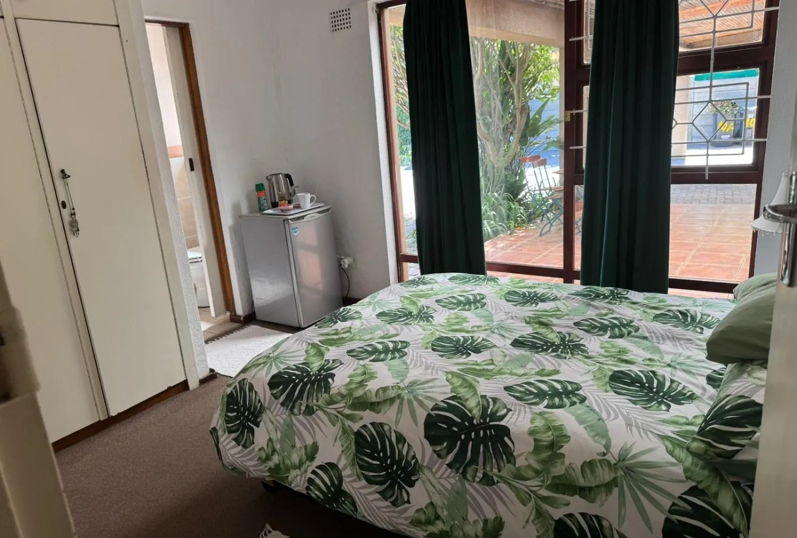 Broadway Guesthouse Durbanville 0*,  South Africa